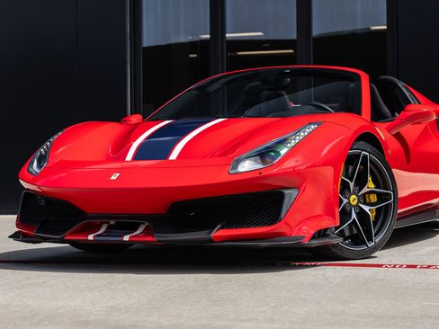 Used 2020 Ferrari 488 Pista Spider RWD image 3