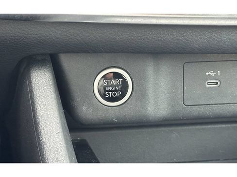 Used 2022 Nissan Rogue SV AWD/4WD image 21