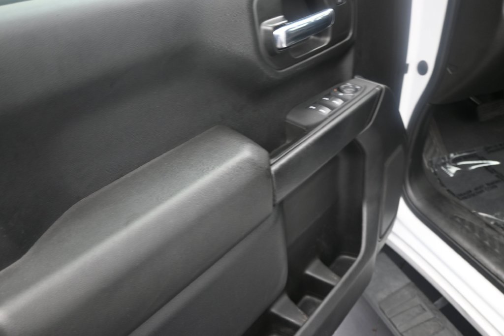 Used 2023 Chevrolet Silverado 1500 Custom RWD image 10