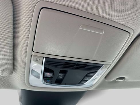Used 2025 Acura TLX w/ Technology Package FWD image 32