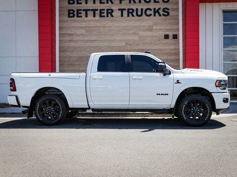 Used 2023 RAM 2500 Limited AWD/4WD image 2