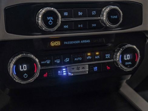 Used 2022 Ford F250 Lariat w/ Lariat Value Package image 27