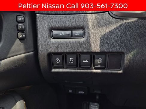 Certified 2023 Nissan Murano Platinum FWD image 30