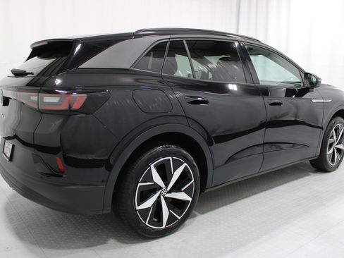Used 2023 Volkswagen ID.4 Pro S AWD/4WD image 6