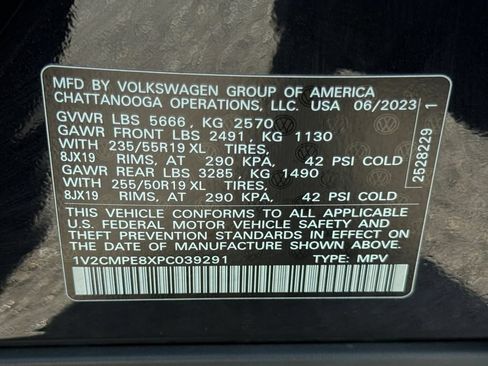 Used 2023 Volkswagen ID.4 Pro RWD image 28