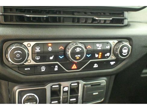 Used 2024 Jeep Wrangler Unlimited Sport AWD/4WD image 45