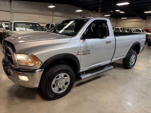 Used 2014 RAM 2500 SLT w/ Popular Equipment Group AWD/4WD image 29