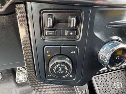 Used 2025 Ford F150 Lariat w/ Equipment Group 502A High AWD/4WD image 29