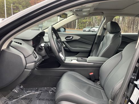 Used 2025 Acura TLX w/ Technology Package image 16