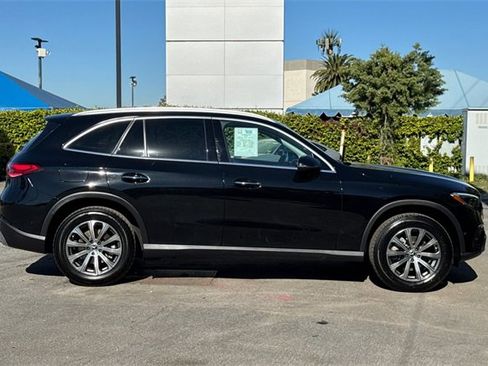 Used 2024 Mercedes-Benz GLC 300 image 3