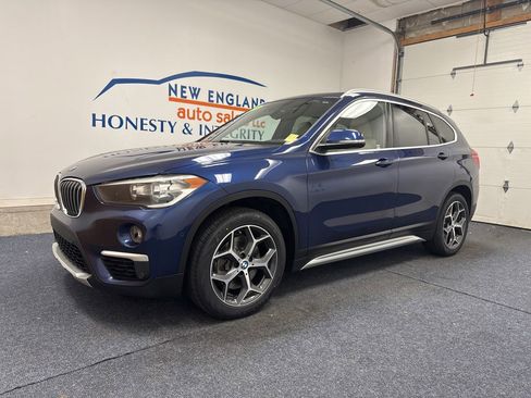 Used 2018 BMW X1 xDrive28i AWD/4WD image 1