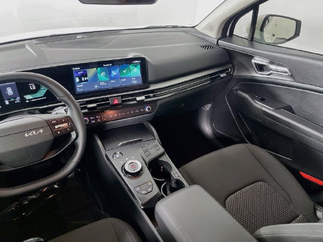 Used 2026 Kia Sportage LX FWD image 25
