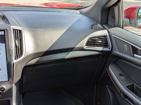 Used 2024 Ford Edge ST-Line image 16