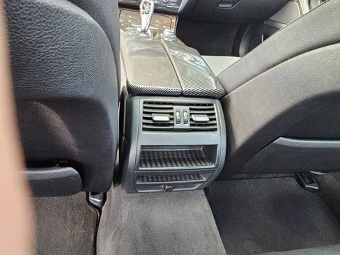 Used 2013 BMW 528i Sedan image 19