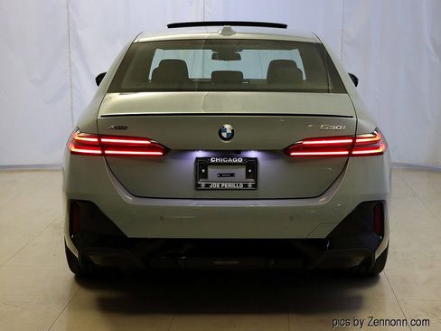 New 2026 BMW 530i xDrive w/ M Sport Package image 7