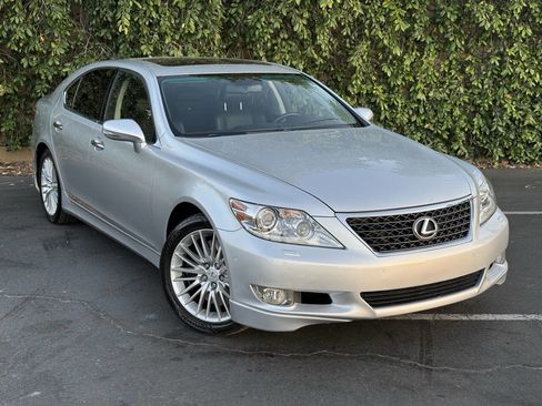 Used 2011 Lexus LS 460 w/ Sport Pkg RWD image 2