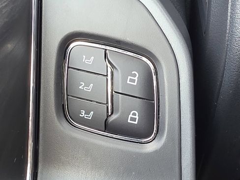 Used 2025 Ford F150 Lariat w/ Equipment Group 501A Mid AWD/4WD image 17