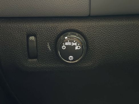 Used 2021 Chevrolet Colorado W/T w/ WT Convenience Package image 34