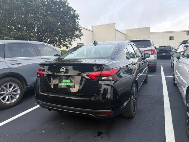 Used 2024 Nissan Versa SR FWD image 10