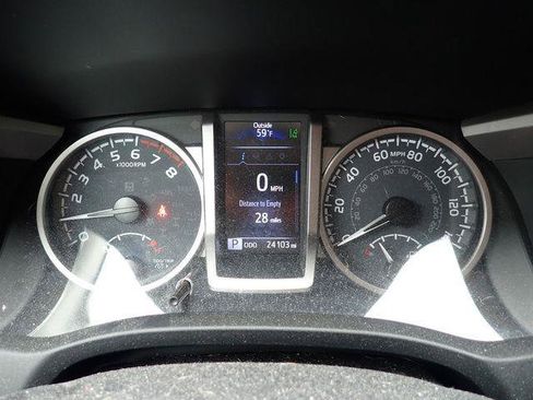 Certified 2023 Toyota Tacoma SR5 w/ Technology Package AWD/4WD image 15