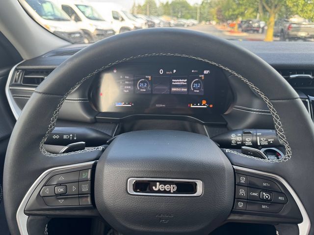 Certified 2023 Jeep Grand Cherokee L Laredo w/ Luxury Tech Group I AWD/4WD image 25
