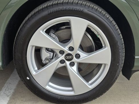 New 2025 Audi Q5 Prestige image 16