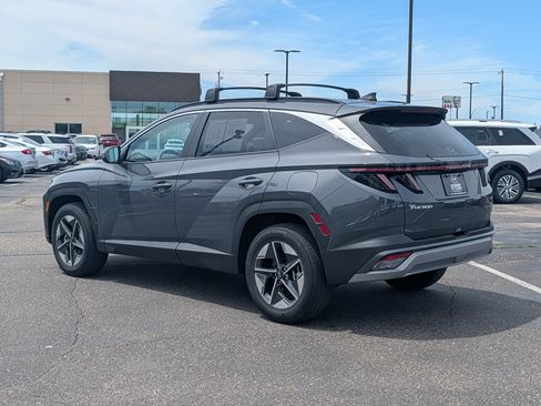 Certified 2025 Hyundai Tucson SEL AWD/4WD image 3