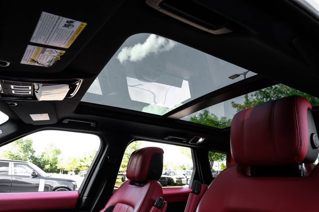 Used 2022 Land Rover Range Rover Sport HSE Dynamic AWD/4WD image 5