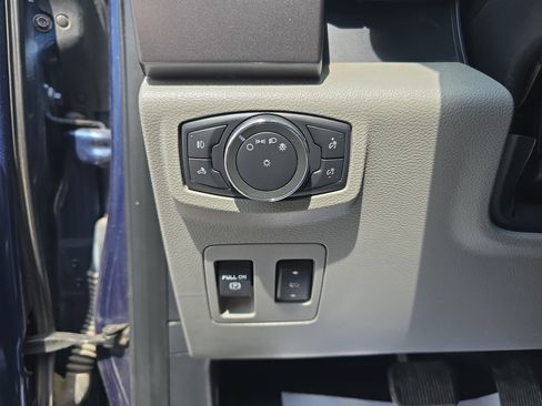 Used 2019 Ford F150 XLT w/ Equipment Group 301A Mid AWD/4WD image 18