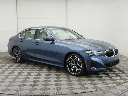 Certified 2025 BMW 330i Sedan w/ Premium Package image 3