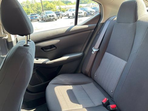 Used 2025 Nissan Sentra SV FWD image 37