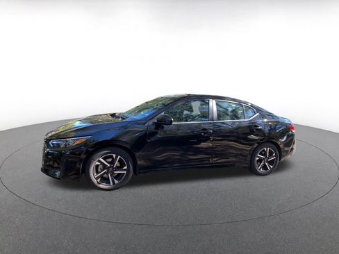 Used 2025 Nissan Sentra SV image 4