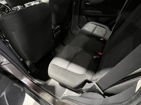 Used 2016 Mitsubishi Outlander SE image 12