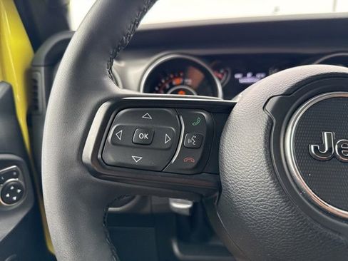 Used 2023 Jeep Wrangler Sport AWD/4WD image 17