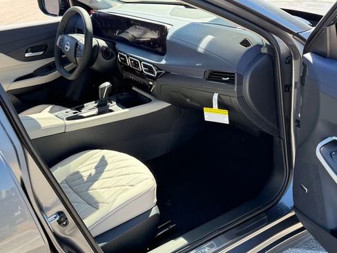 New 2026 Nissan Sentra SL FWD image 26