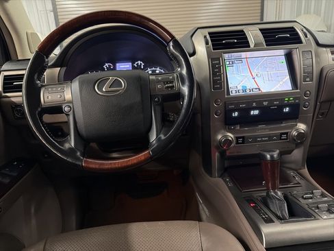 Used 2016 Lexus GX 460 Luxury image 27