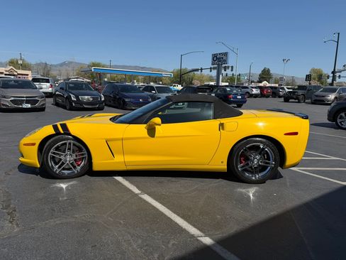 Used 2007 Chevrolet Corvette Convertible w/ Preferred Equipment Group RWD image 4