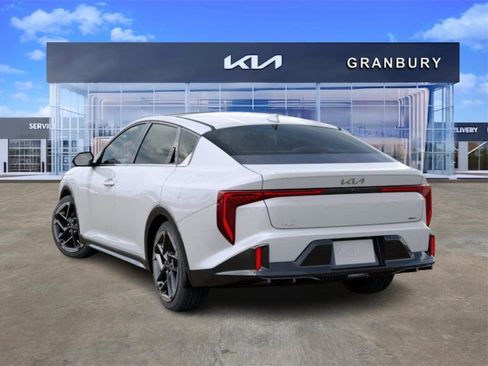 New 2025 Kia K4 GT-Line image 5