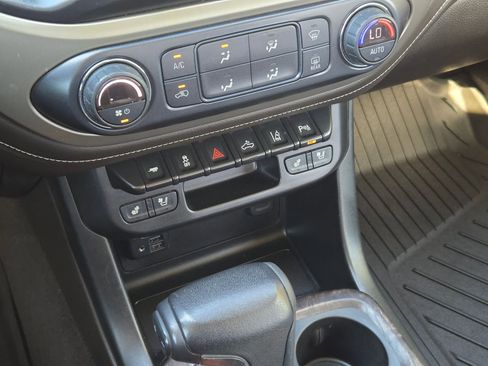 Certified 2021 GMC Canyon Denali image 20