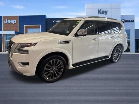 Used 2023 Nissan Armada Platinum w/ Captain's Chairs Package AWD/4WD image 2