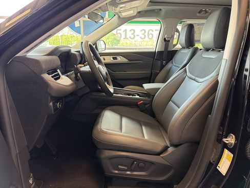 New 2026 Ford Explorer Active w/ Active Comfort Package AWD/4WD image 19