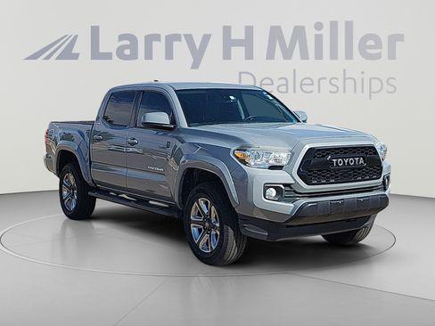 Used 2019 Toyota Tacoma SR5 RWD image 7