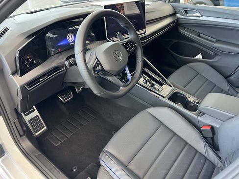 New 2026 Volkswagen Golf AWD/4WD image 9
