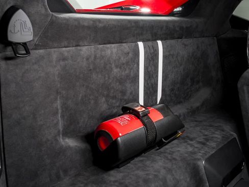 Used 2023 Lamborghini Huracan Tecnica image 31