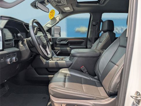 Used 2024 GMC Sierra 2500 Denali AWD/4WD image 17