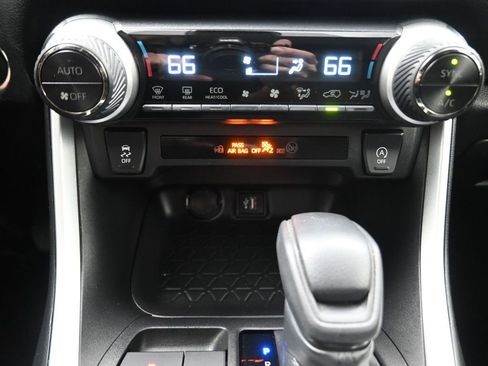 Used 2024 Toyota RAV4 XLE image 8