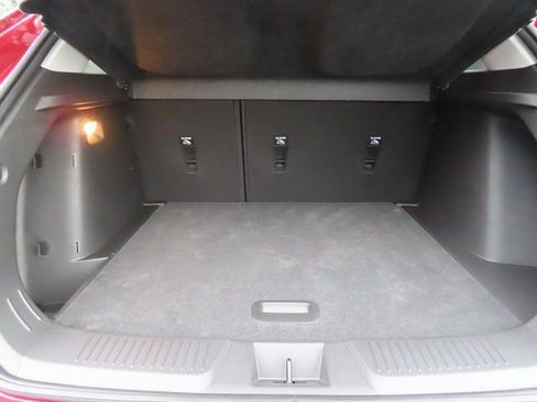 Used 2025 Chevrolet Trax LT w/ Driver Confidence Package FWD image 31