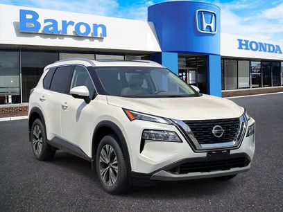 Used 2021 Nissan Rogue SV w/ Premium Package
