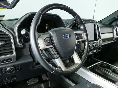 Used 2022 Ford F250 Platinum AWD/4WD image 4