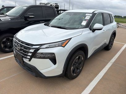 Used 2025 Nissan Rogue SV
